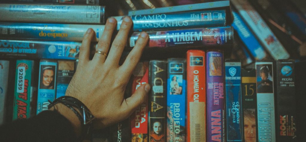 Alte und beschädigte VHS Videobänder